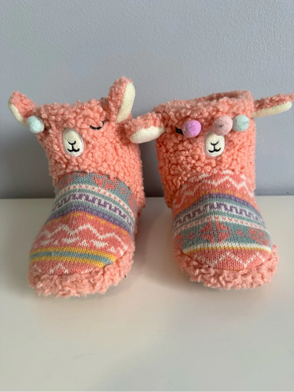 Totes Girls 9/10Pink Llama Faux Fur Slipper Boots